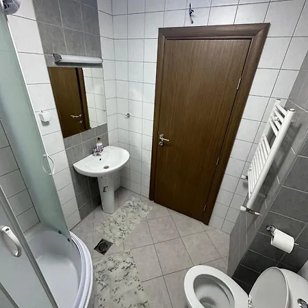 Daire Dream Home-modern,familyheaven,bus Station Üsküp