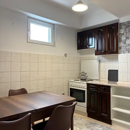 Dream Home-modern,familyheaven,bus Station سكوبجي