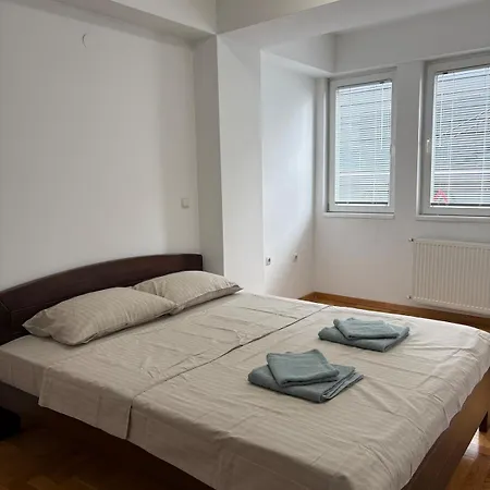 Daire Dream Home-modern,familyheaven,bus Station Üsküp