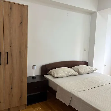 Daire Dream Home-modern,familyheaven,bus Station Üsküp
