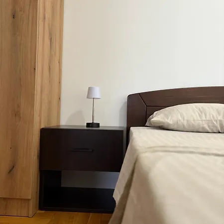 Dream Home-modern,familyheaven,bus Station شقة *
